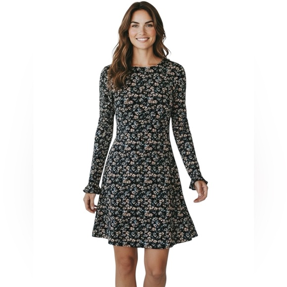 NWT FREE PEOPLE Floral Long Ruffle Sleeve Keyhole Back Mini Dress Size Small - Picture 2 of 5